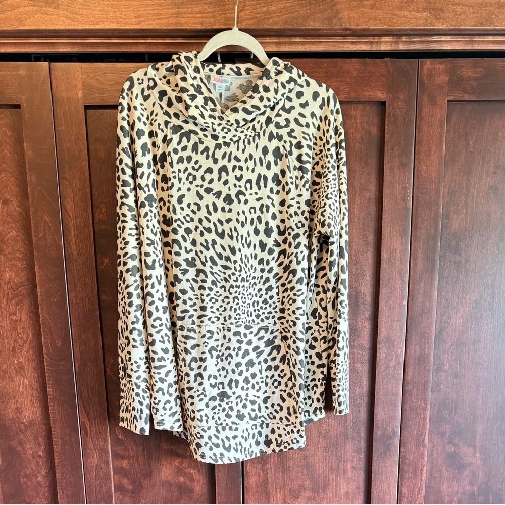 LuLaRoe Amber Hoodie - Cheetah